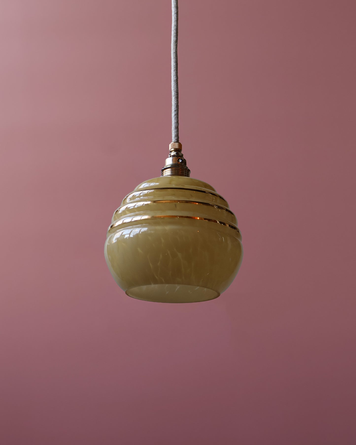 amber vintage lampje van clichy glas